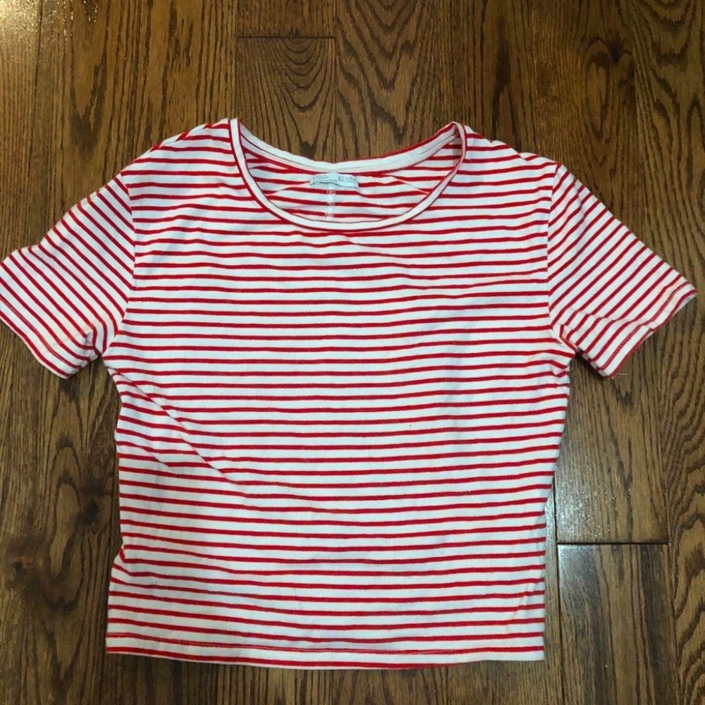 5/$25 - Striped crop top